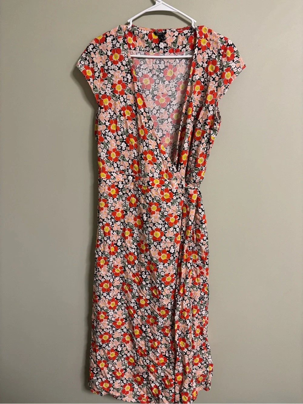 J Crew Mercantile Easy Wrap Midi Dress  70s Vibe Floral Viscose Size Small Mod
